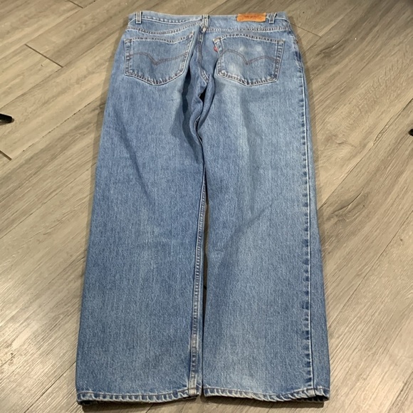 Levi’s 505 Light Wash Zip Fly Straight Leg Jeans            size 38 - Picture 2 of 7